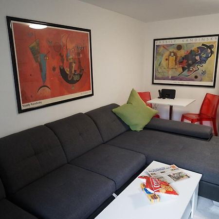 Neue Und Zentral Gelegene Wohnung In Stuttgart Ngoại thất bức ảnh