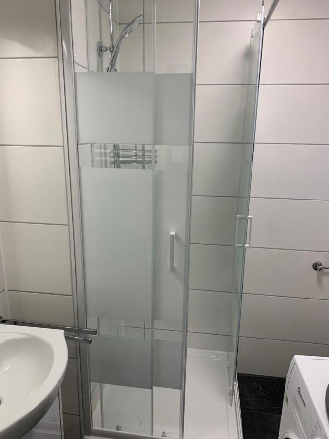 Neue Und Zentral Gelegene Wohnung In Stuttgart Ngoại thất bức ảnh