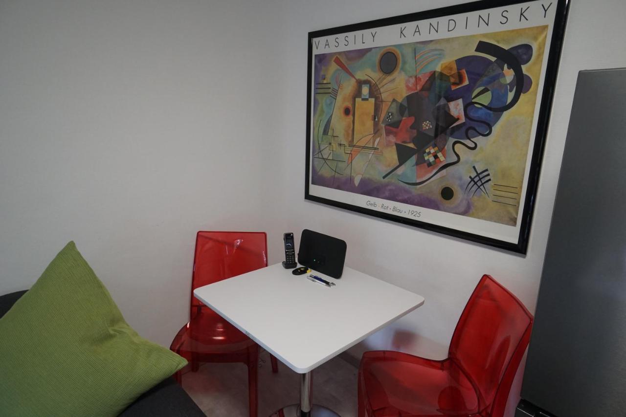 Neue Und Zentral Gelegene Wohnung In Stuttgart Ngoại thất bức ảnh