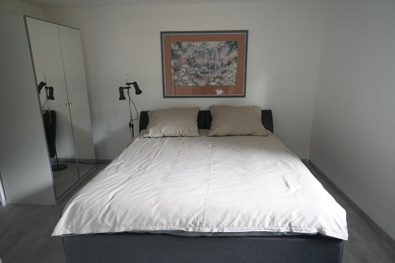 Neue Und Zentral Gelegene Wohnung In Stuttgart Ngoại thất bức ảnh